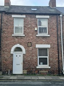 52 Hawthorn Terrace, showing plaque